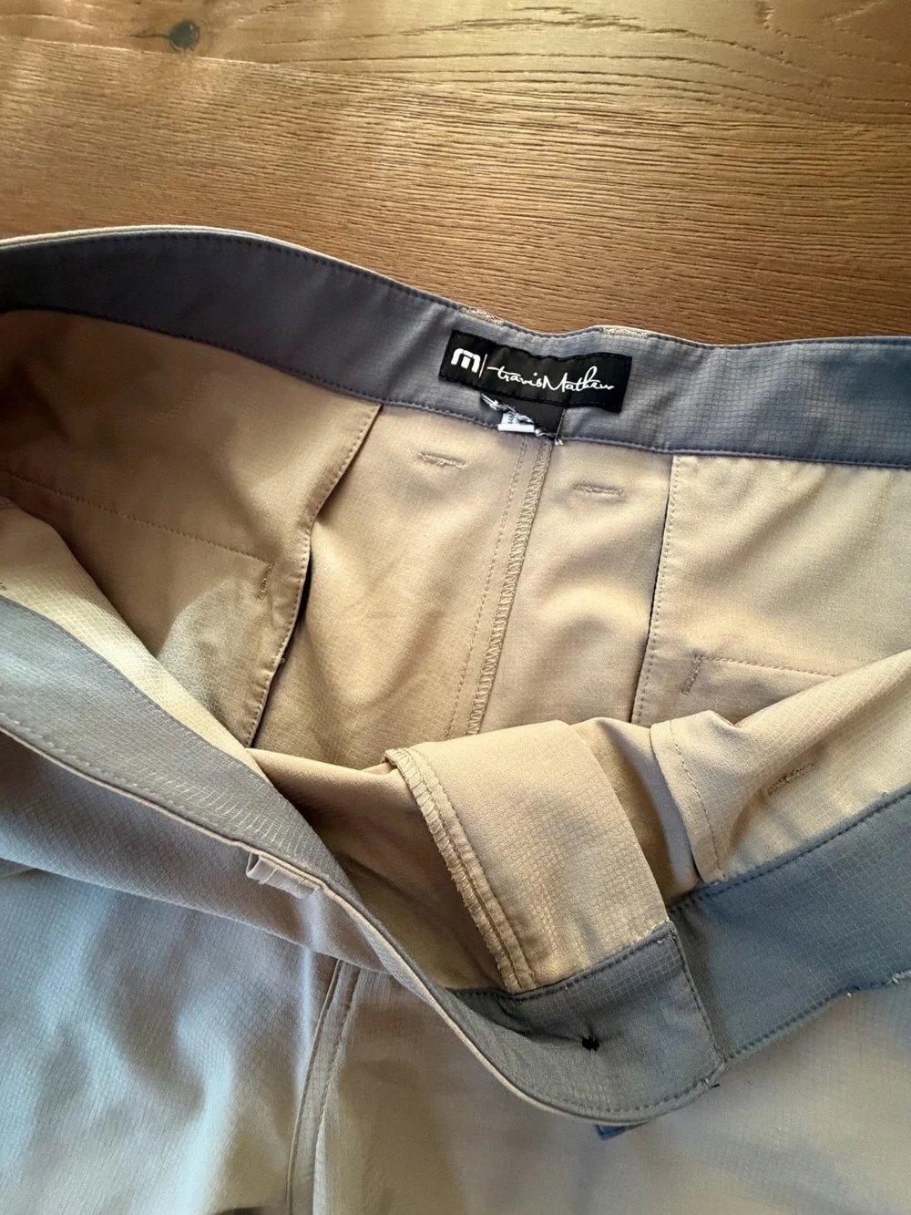 TravisMathew Men’s 40 Khaki Golf Shorts 20” Inseam Beige Performance